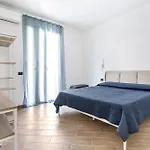 Sandoval Vendégház 4*