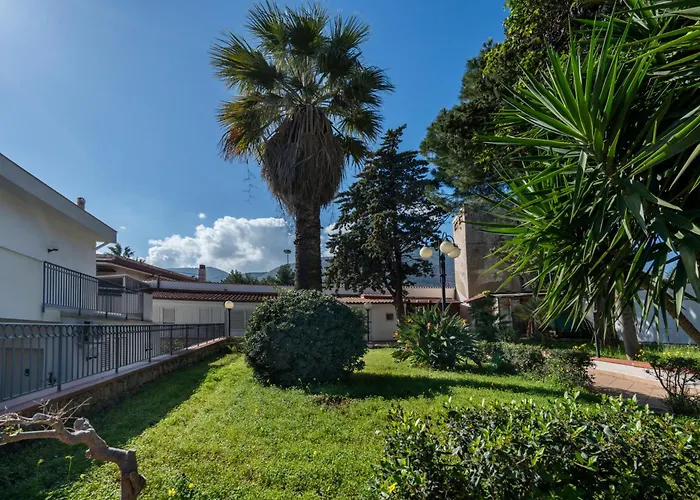 Sandoval باليرمو