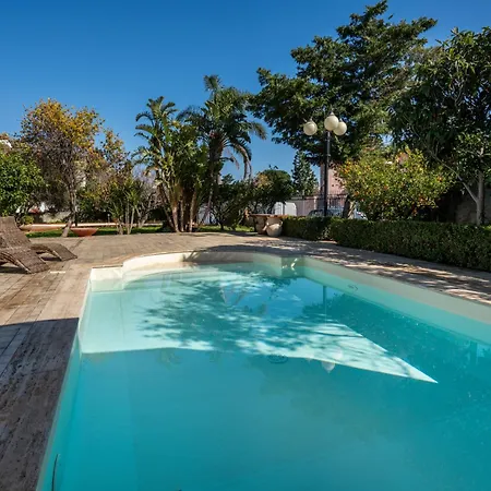 بيت ضيافة Sandoval 4*