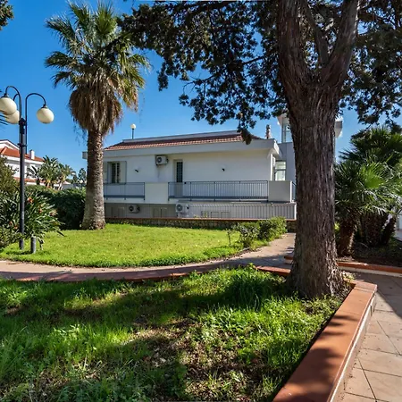 Sandoval 4* باليرمو