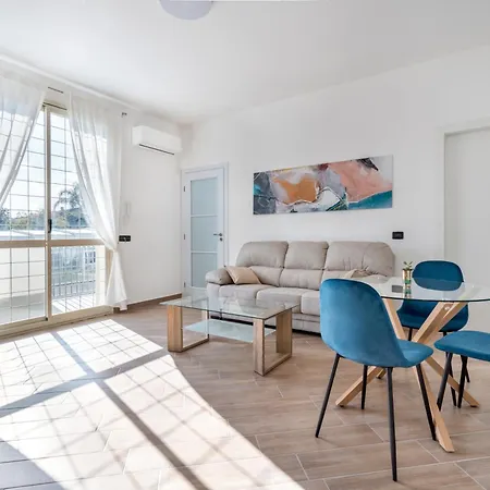 Sandoval باليرمو