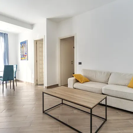 Sandoval Pensjonat 4*